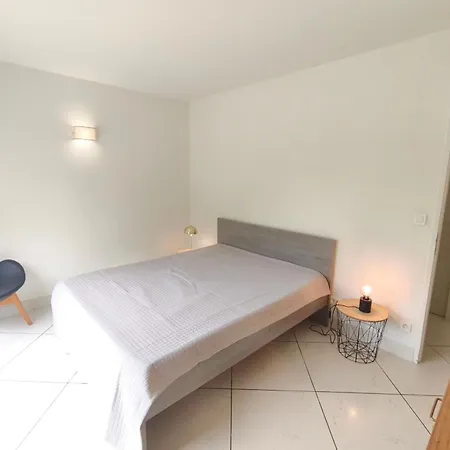 Spacious Near The Airport Of Ajaccio