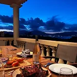 Spacious Near The Airport Of Ajaccio 別荘 *