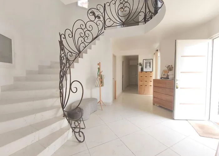 Holiday home Spacious Near The Airport Of Ajaccio Grosseto-Prugna