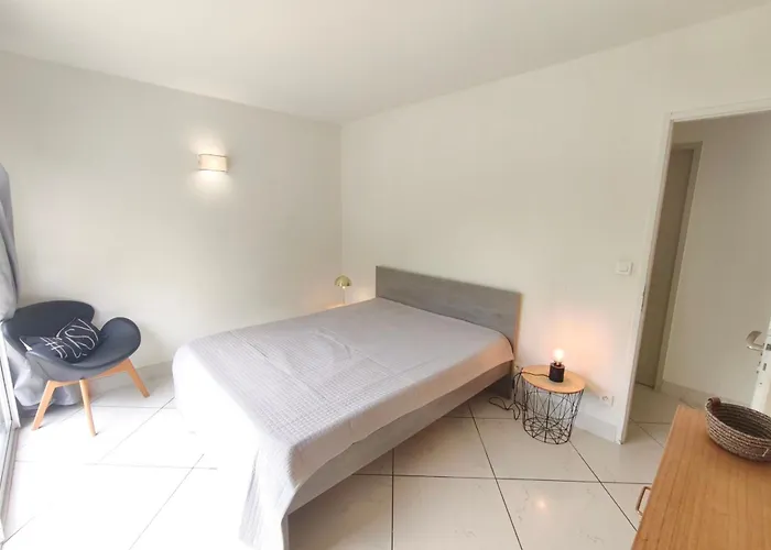 Spacious Near The Airport Of Ajaccio