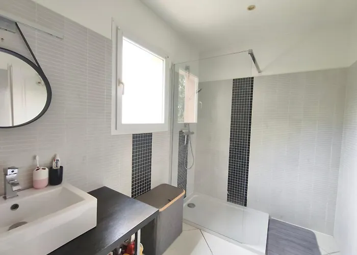 Holiday home Spacious Near The Airport Of Ajaccio Grosseto-Prugna